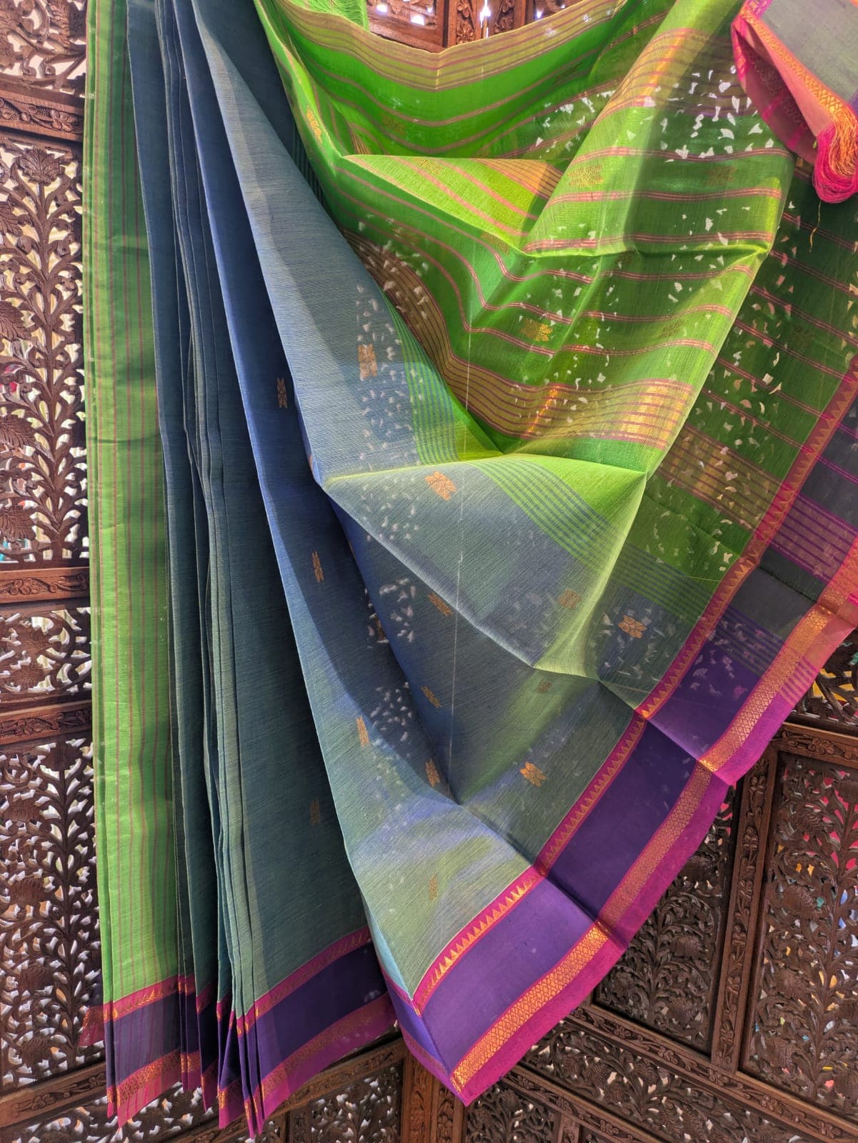Peturu Silk Cotton Saree – Lime Green & Steel Blue Contrast Weave 2